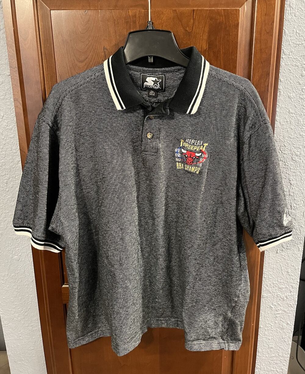 Vintage Starter Chicago Bulls Repeat Three Peat Polo Shirt XL Gray 91-93 & 96-98